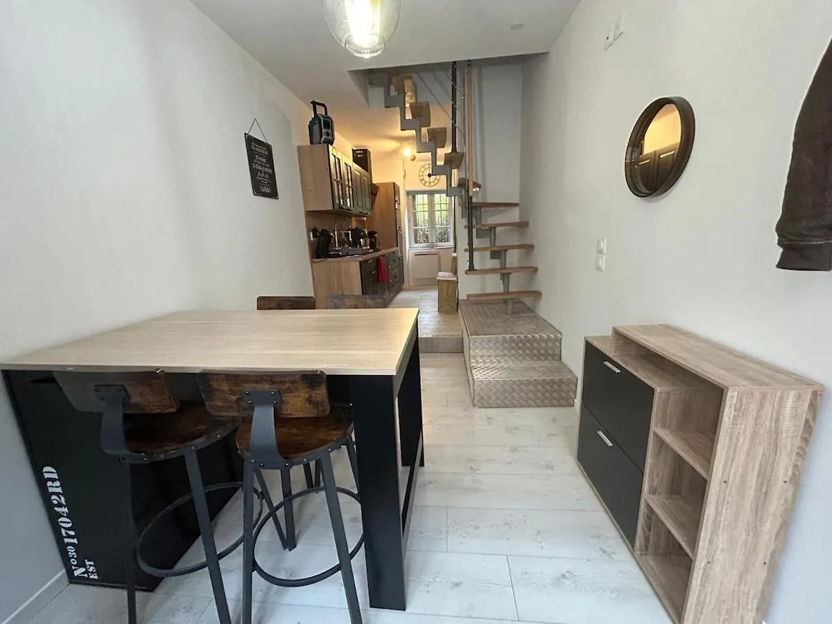 Le Triplex Ruthenois, Pet Friendly, Hypercentre, Wisdhomeconciergerie Роде 0*,  Франция